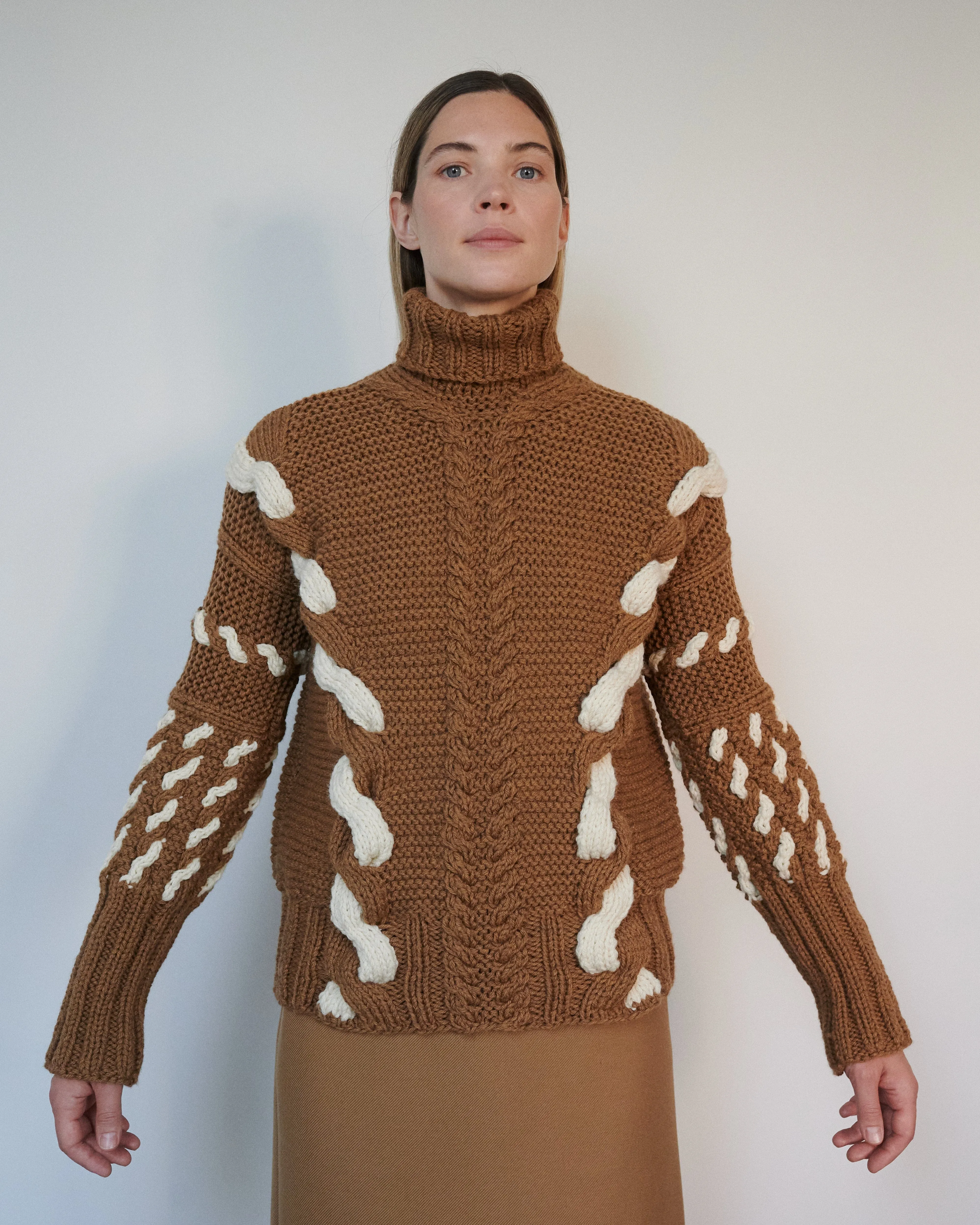 Barbora: Brown Wool Turtleneck