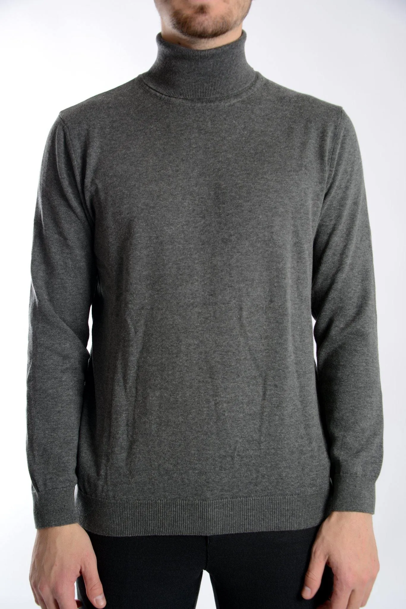 Cambridge Relaxed Fit Turtleneck Euro Sweater