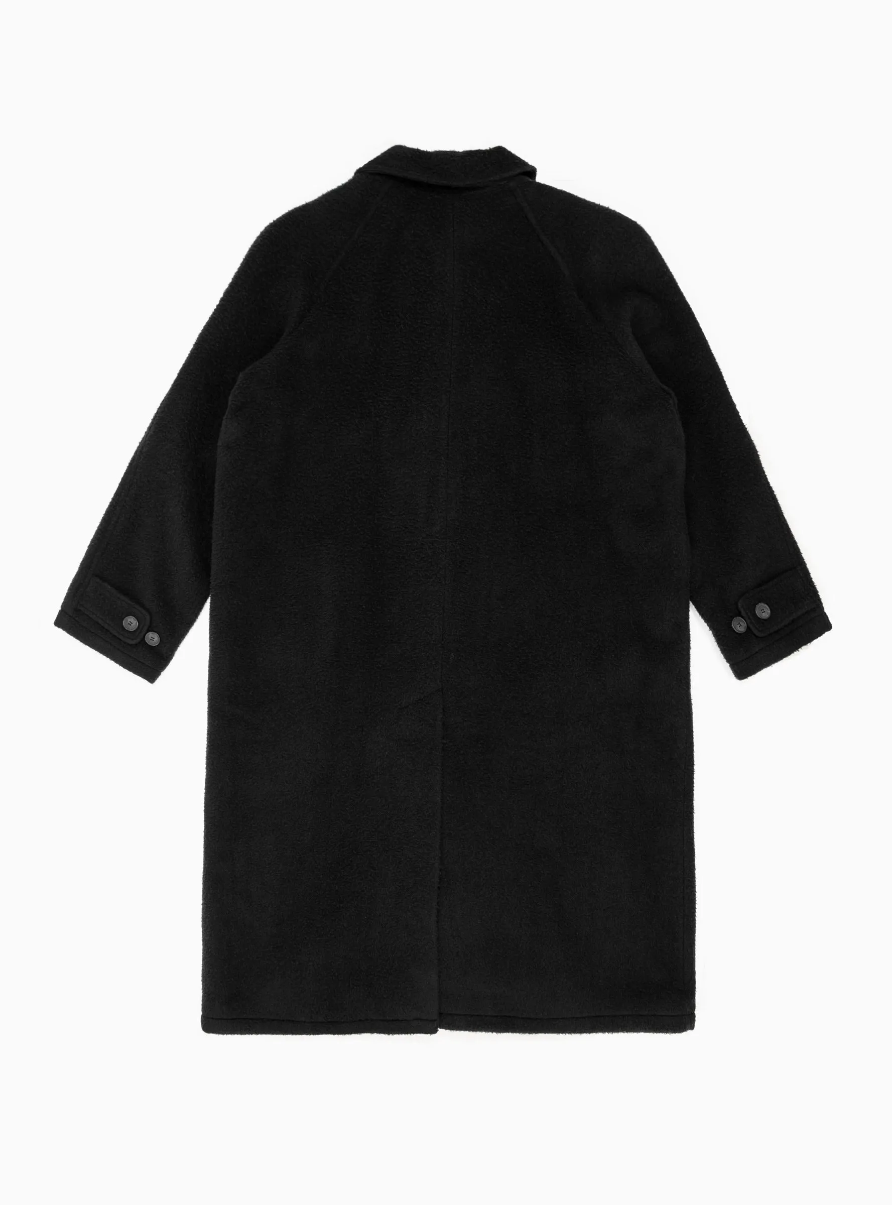 Installation Fuzz Coat Black