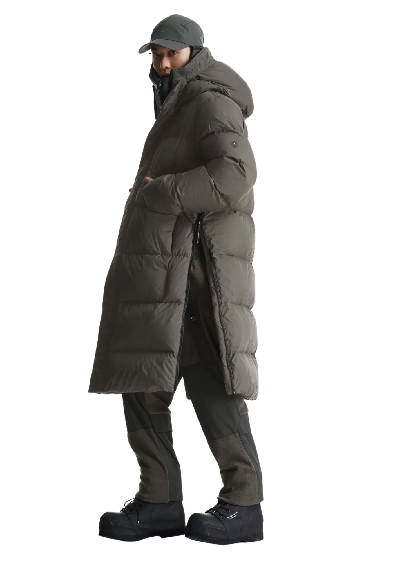 Krakatau Quilted Long Parka Coat (Taupe)