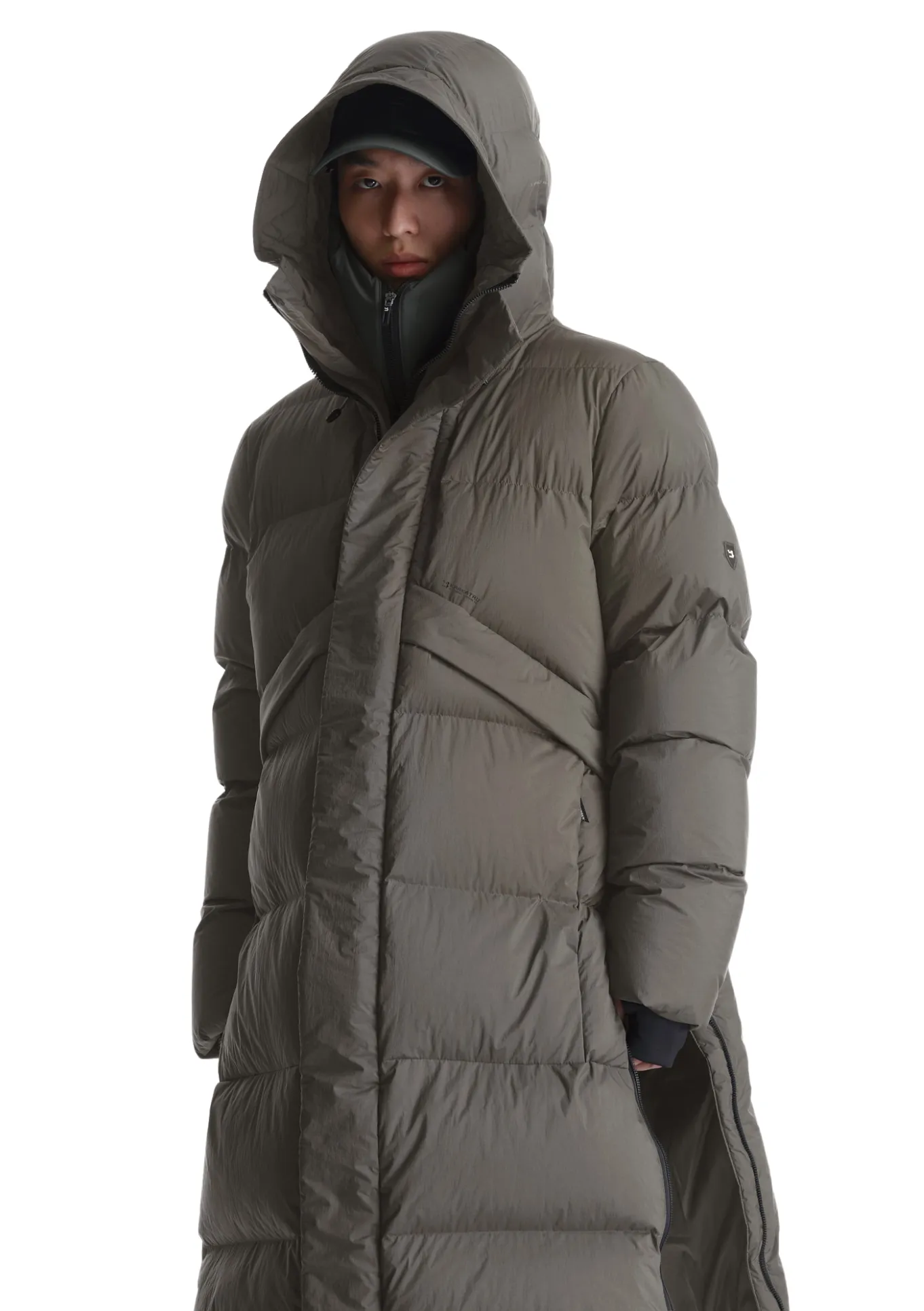 Krakatau Quilted Long Parka Coat (Taupe)