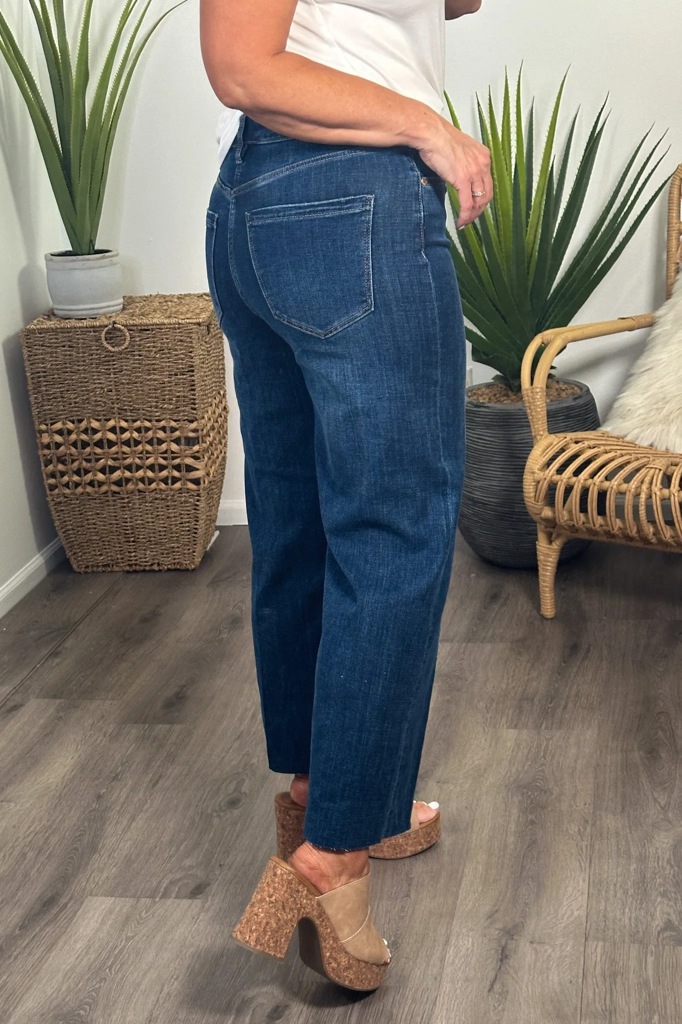 Liverpool Lena Stride Wide Leg Jeans : Bowers