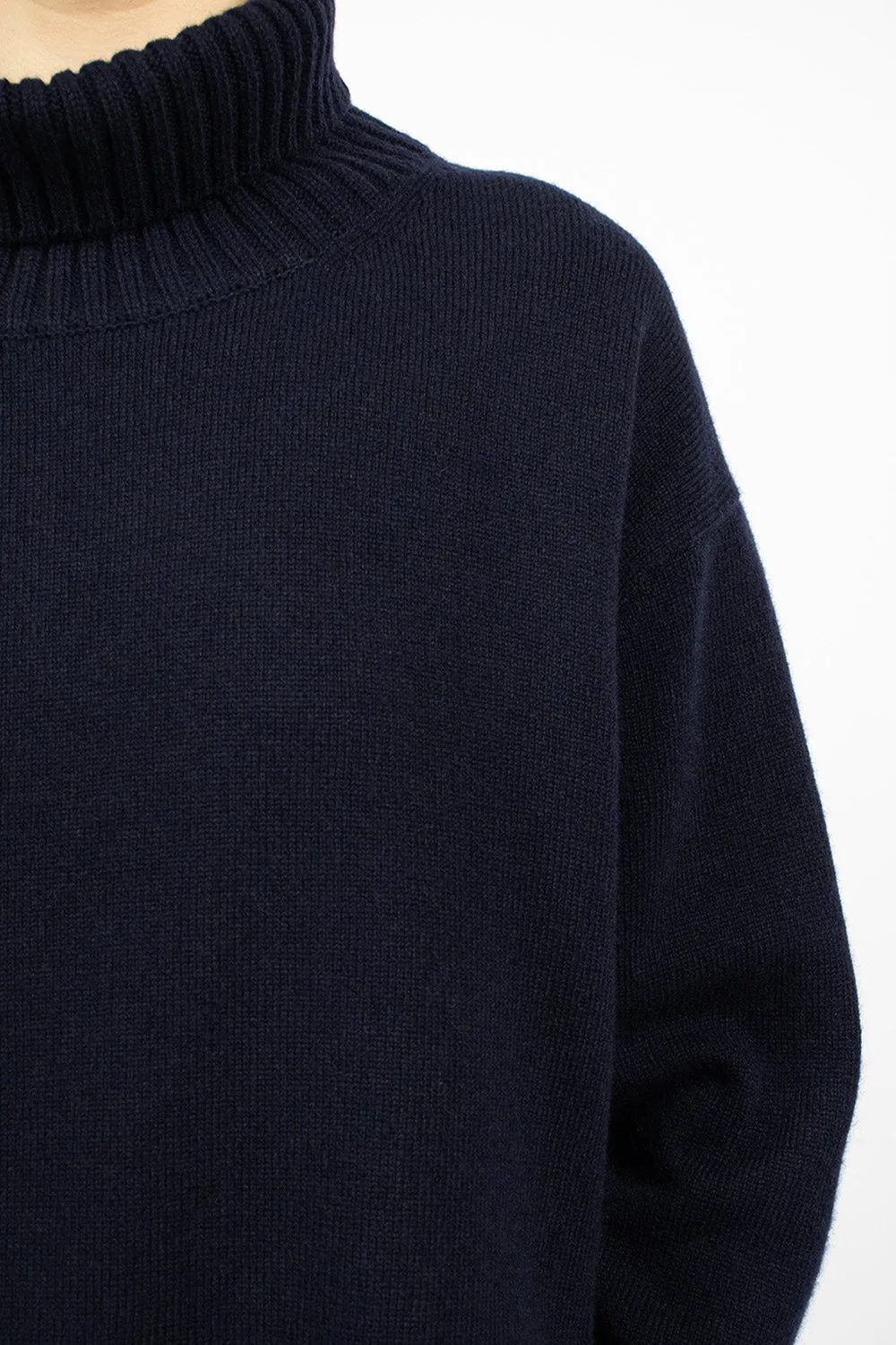 Side Slit Pullover Turtleneck Navy