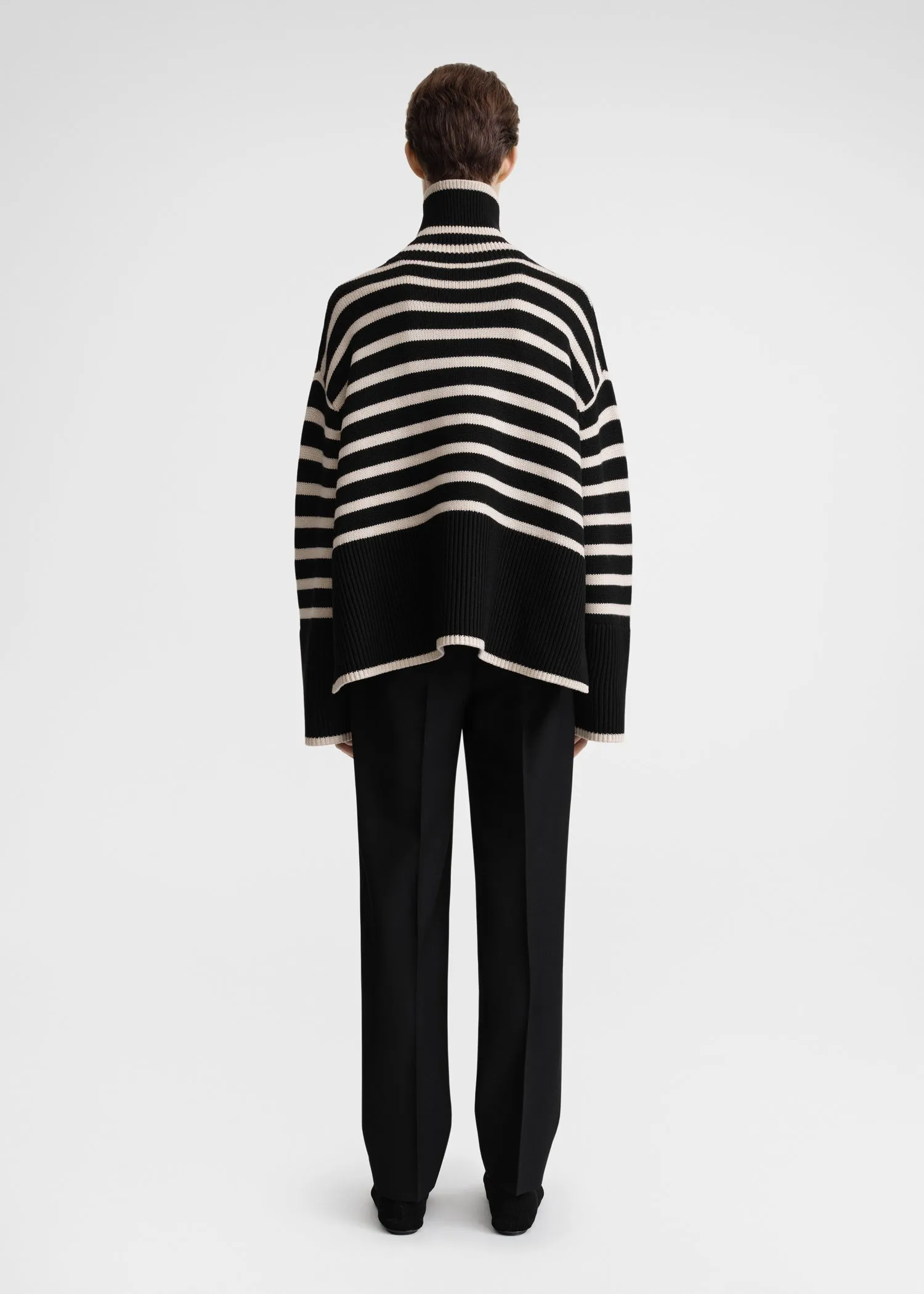 Signature stripe turtleneck black