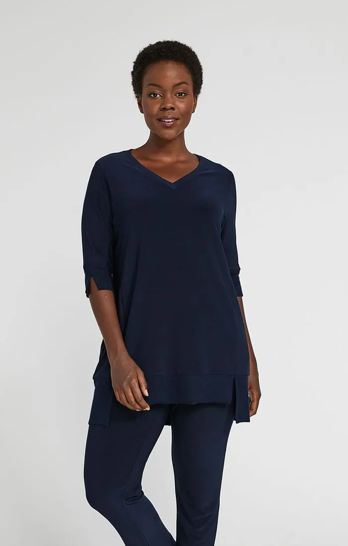 Sympli Motion Step Hem Tunic