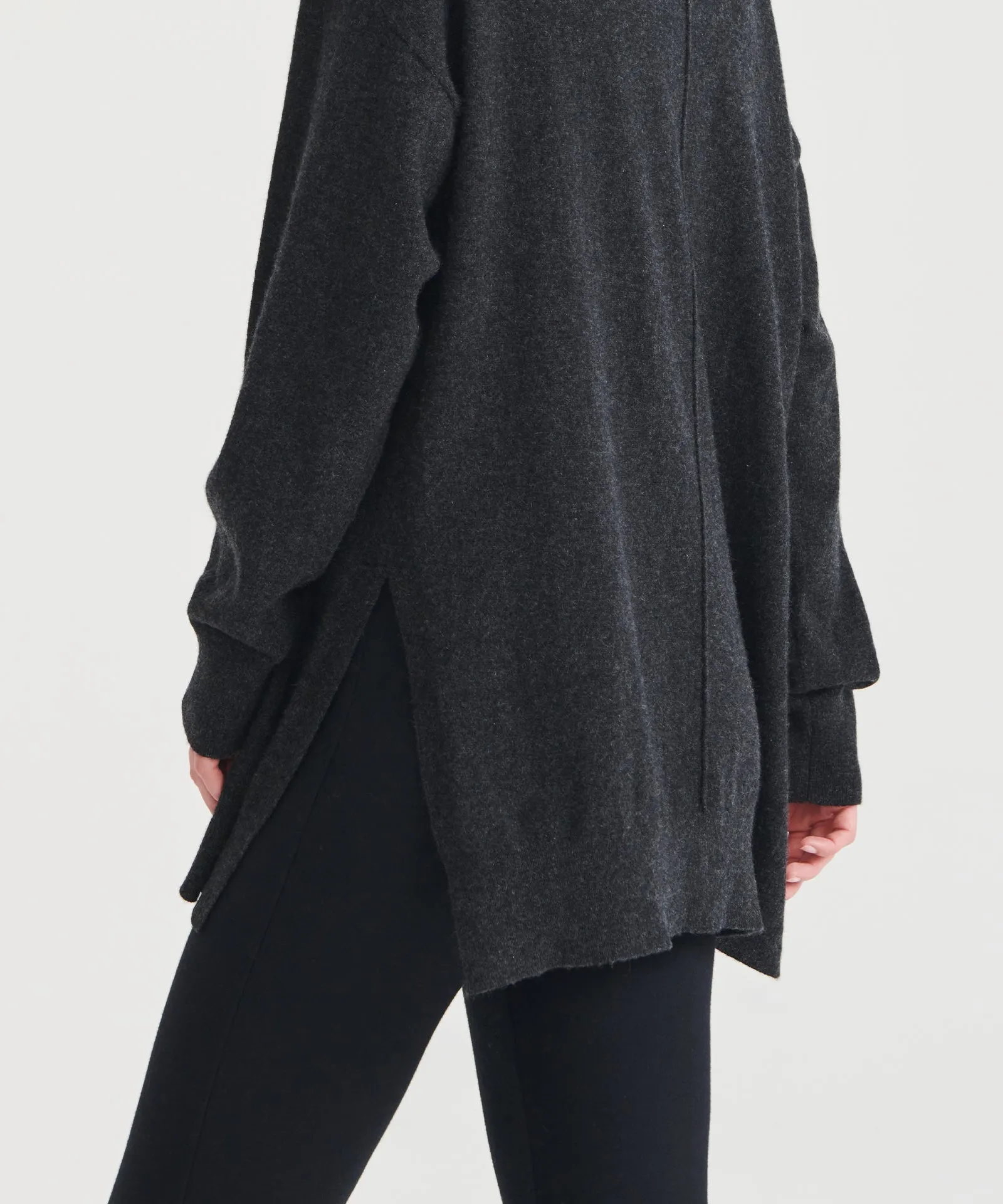 Travel Signature Cashmere Turtleneck