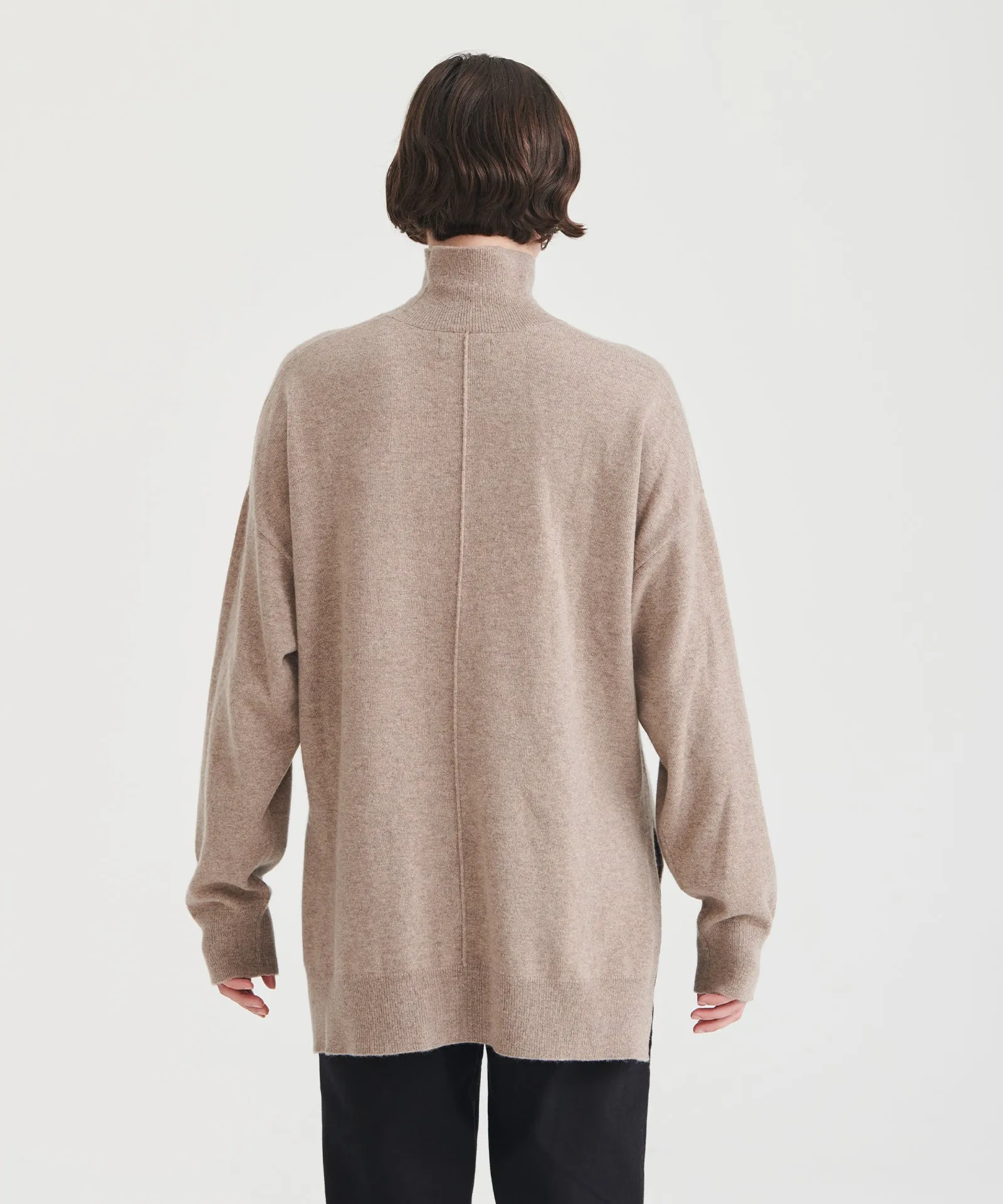 Travel Signature Cashmere Turtleneck